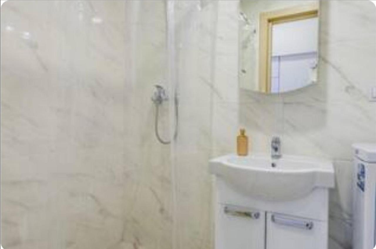 Appartement Cozy Smarthouse à Kiev Extérieur photo