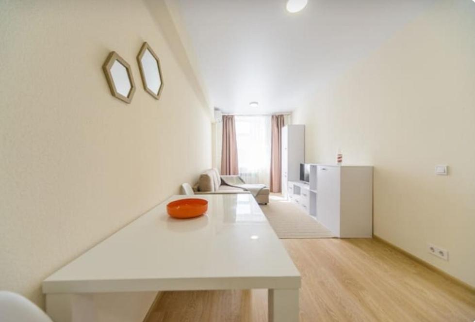 Appartement Cozy Smarthouse à Kiev Extérieur photo